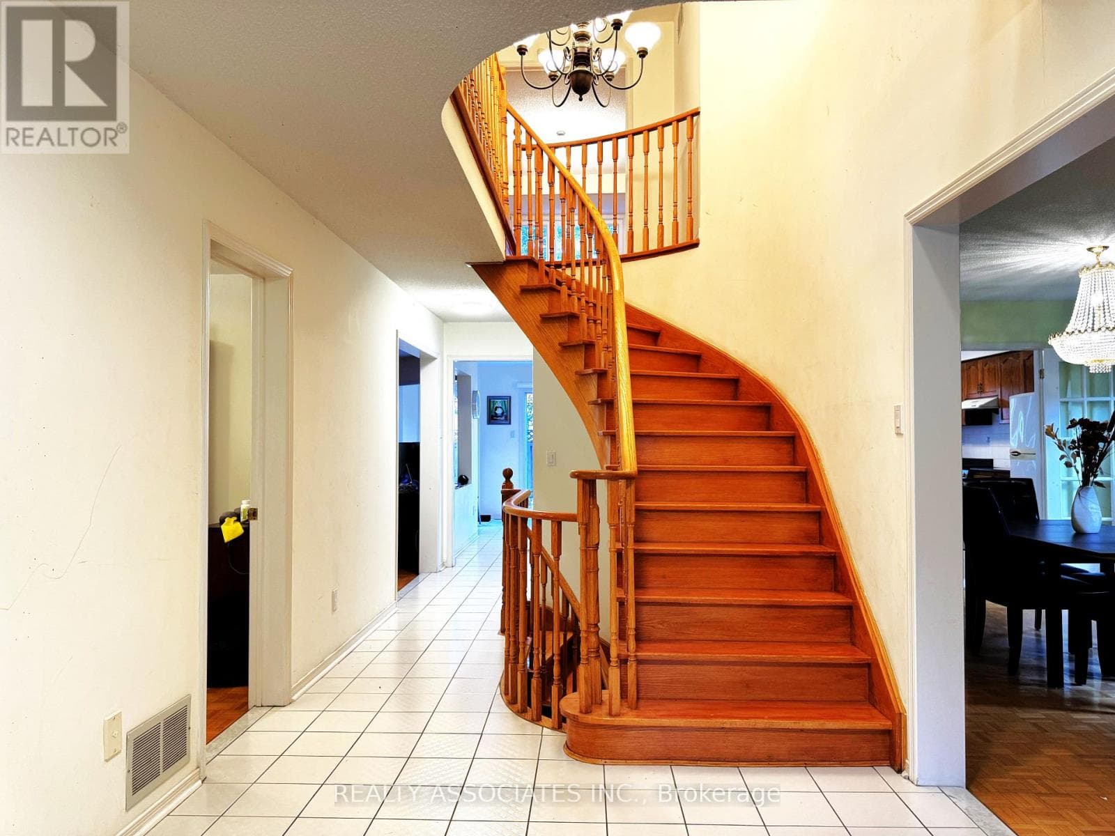 Single Family at 46 Lagani Avenue, Richmond Hill (Doncrest), Ontario - Photo 2 - RE/MAX Garden City Realty