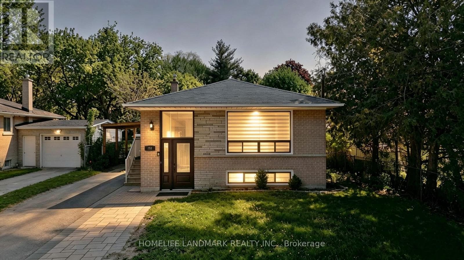 Single Family at Main- 181 Maple Avenue, Richmond Hill (Harding), Ontario - Photo 2 - RE/MAX Garden City Realty