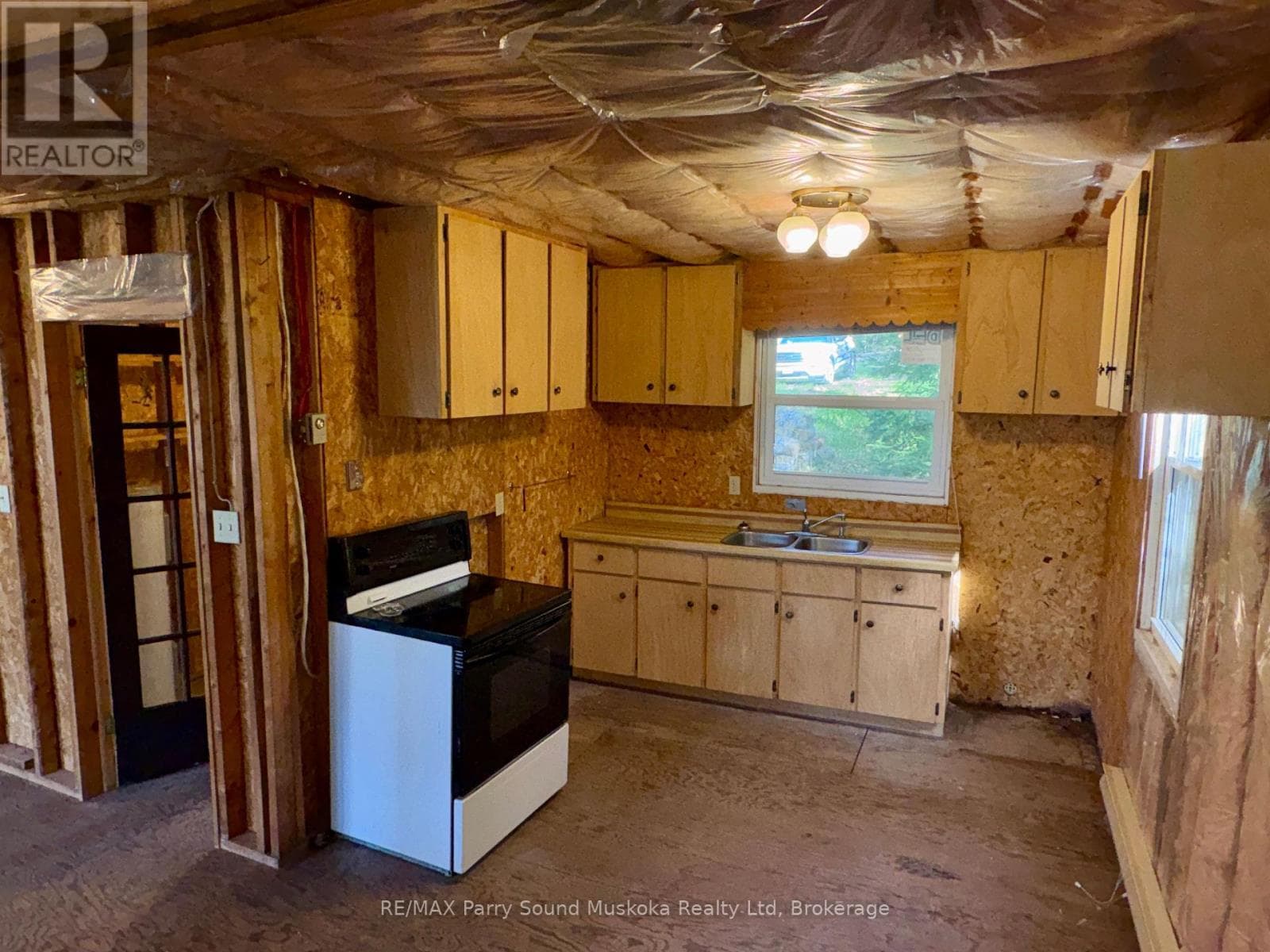 Single Family at 321 Pine Road, Magnetawan, Ontario - Photo 9 - RE/MAX Garden City Realty