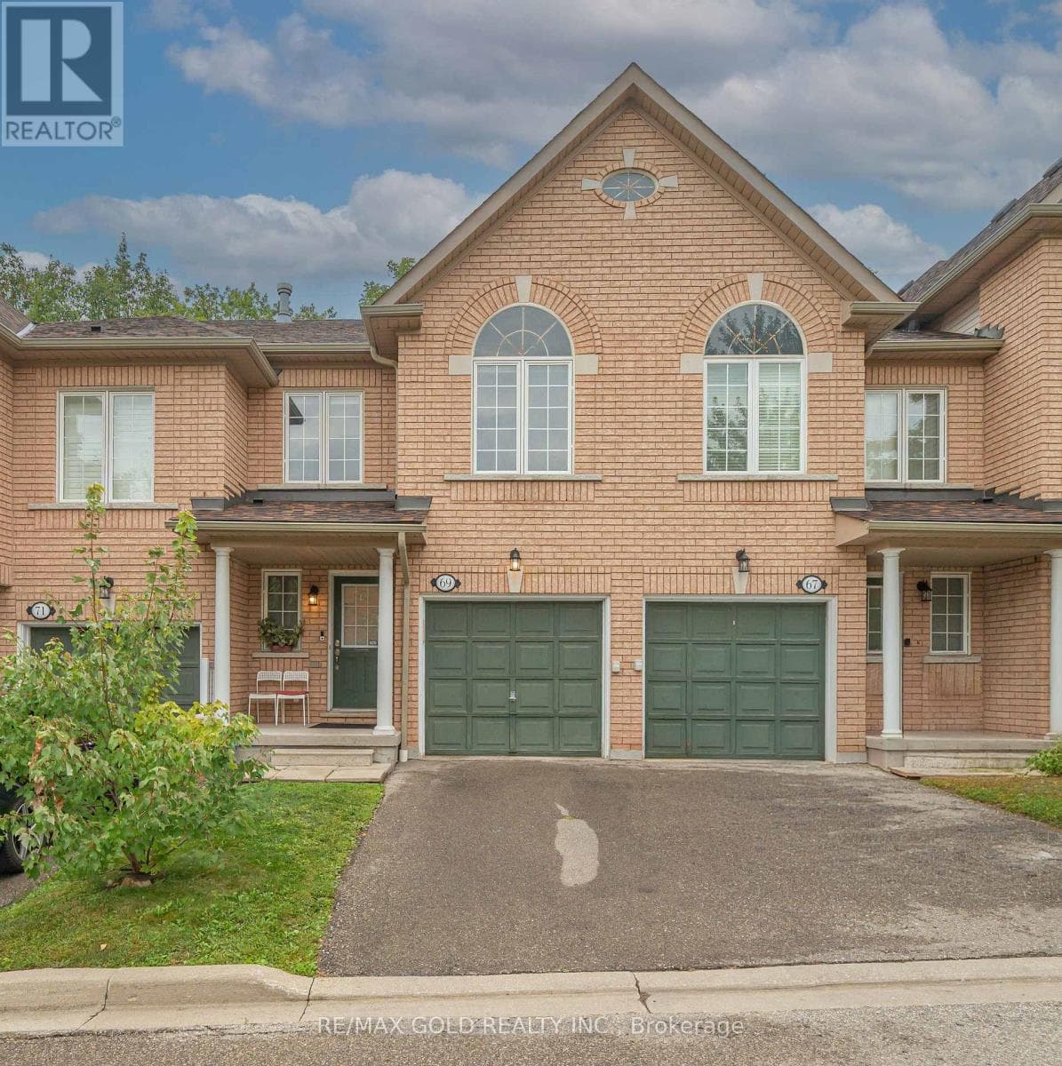 69- 7360 Zinnia Place