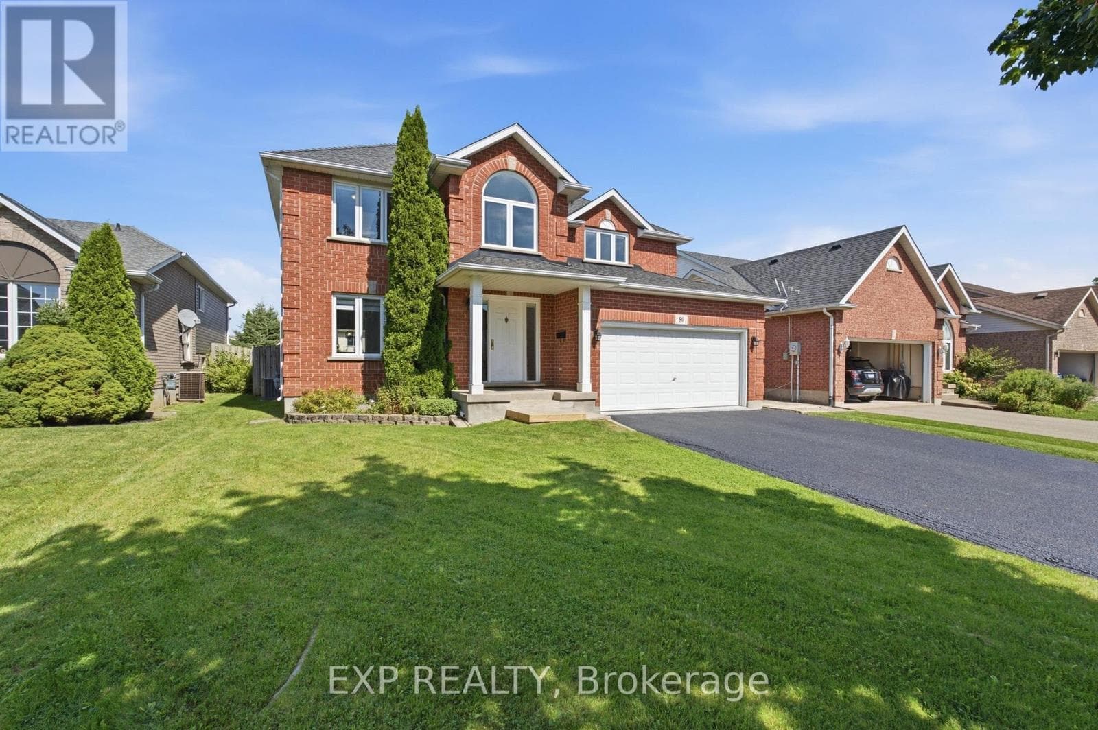 Single Family at 50 Crysler Crescent, Thorold (Confederation Heights), Ontario - Photo 4 - RE/MAX Garden City Realty