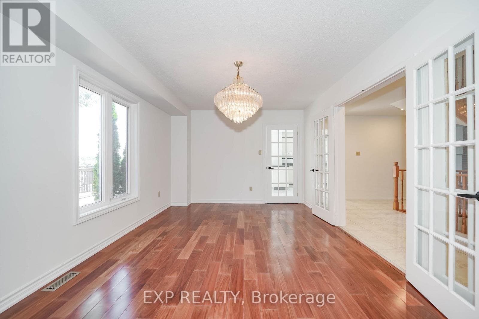 Single Family at 195 Savage Road, Newmarket (Armitage), Ontario - Photo 10 - RE/MAX Garden City Realty