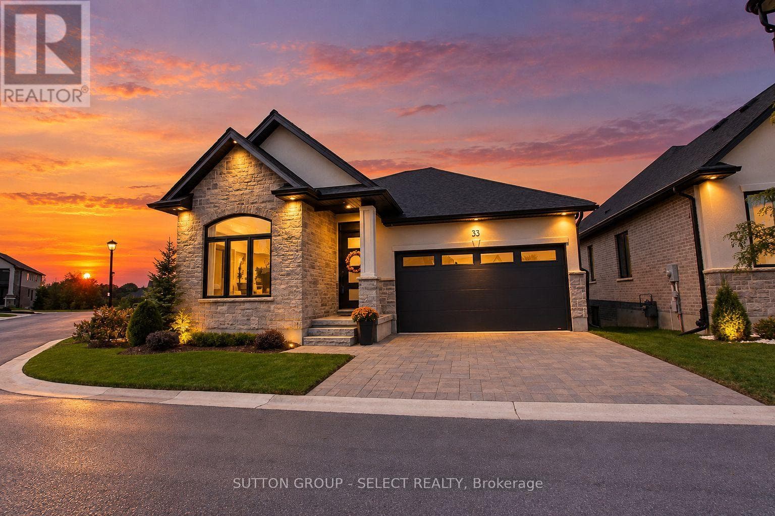 33- 6990 Clayton Walk