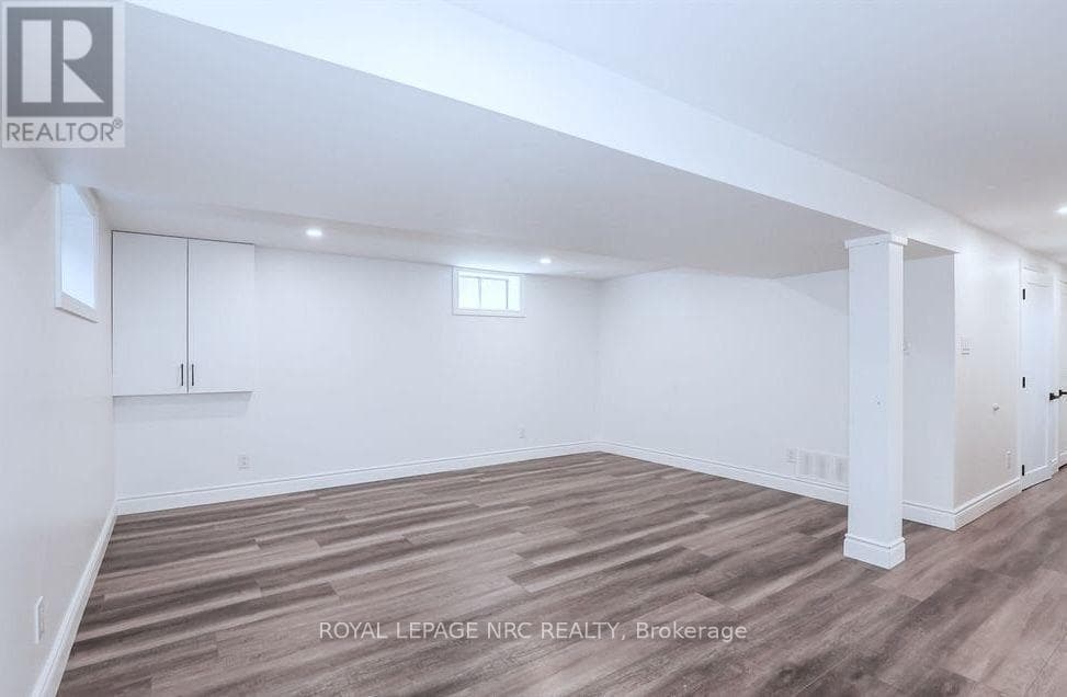 Single Family at Lower- 125 Meredith Drive, St. Catharines (Carlton/Bunting), Ontario - Photo 9 - RE/MAX Garden City Realty