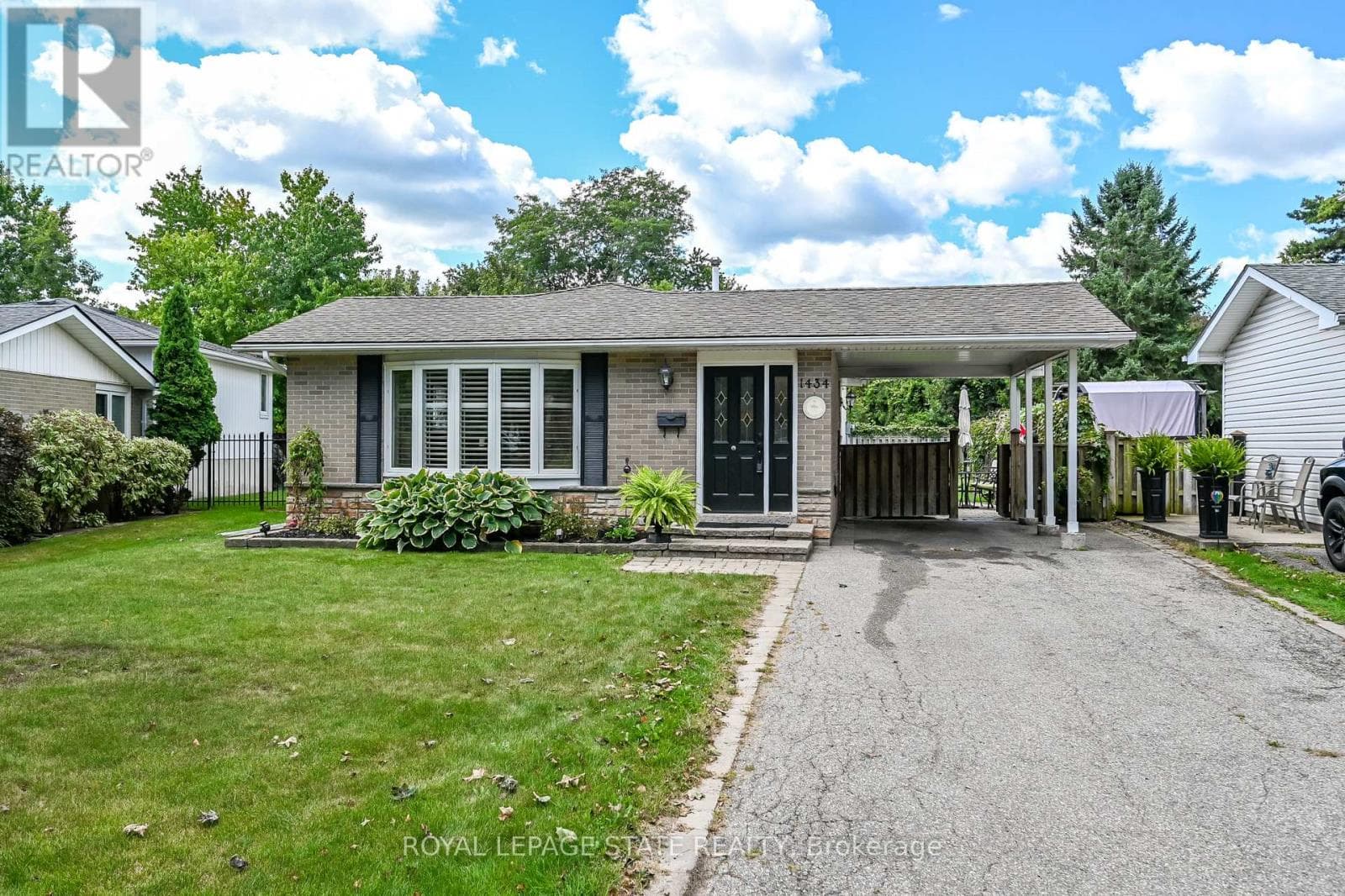 1434 Dewbourne Crescent