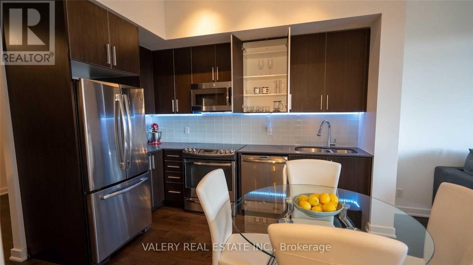 Single Family at 713- 2220 Lake Shore Boulevard, Toronto (Mimico), Ontario - Photo 10 - RE/MAX Garden City Realty