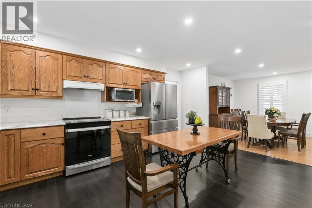 Single Family at 184 WESTHEIGHTS Drive, Kitchener, Ontario - Photo 7 - RE/MAX Garden City Realty