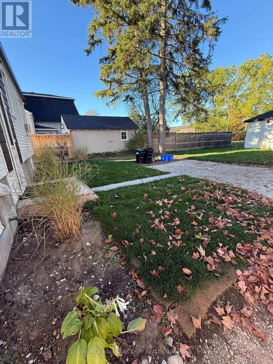 Single Family at 137 Clapperton Street, Barrie (Wellington), Ontario - Photo 3 - RE/MAX Garden City Realty