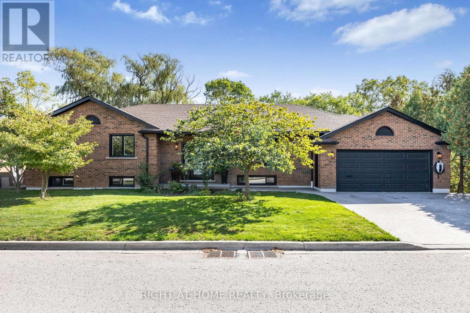 23 Riverview Boulevard