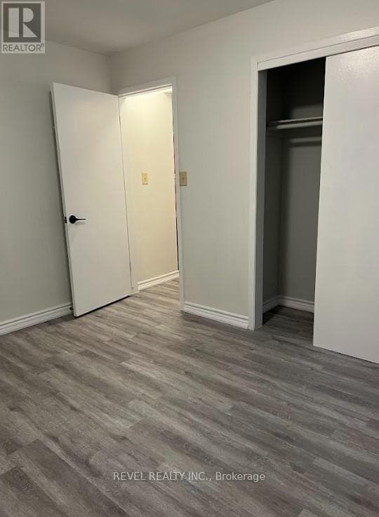 Single Family at 2- 3 Robinson Street, Grimsby (Grimsby East), Ontario - Photo 7 - RE/MAX Garden City Realty
