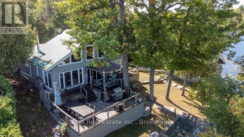 2521 Selwyn Bay Lane