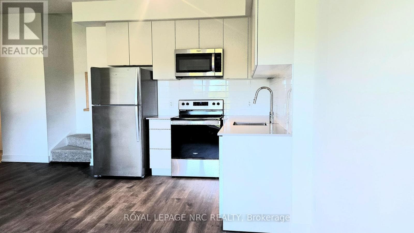Single Family at 305B- 16 Melbourne Avenue, St. Catharines (E. Chester), Ontario - Photo 7 - RE/MAX Garden City Realty