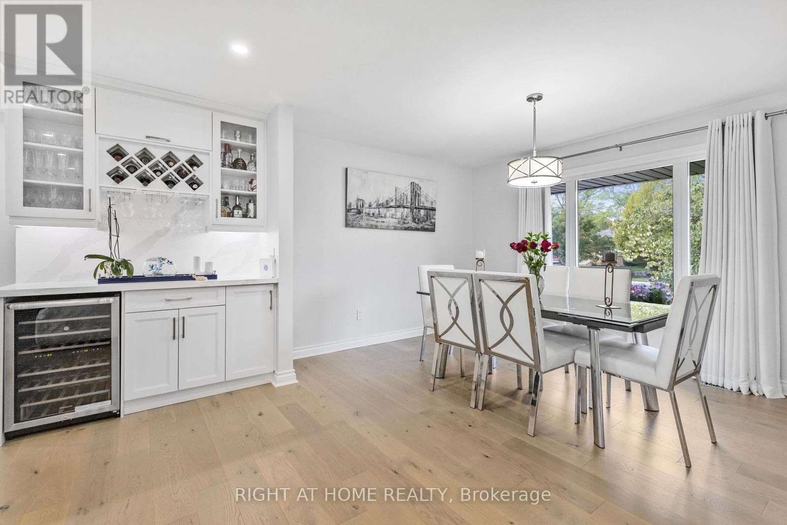 Single Family at 23 Riverview Boulevard, St. Catharines (Glendale/Glenridge), Ontario - Photo 6 - RE/MAX Garden City Realty