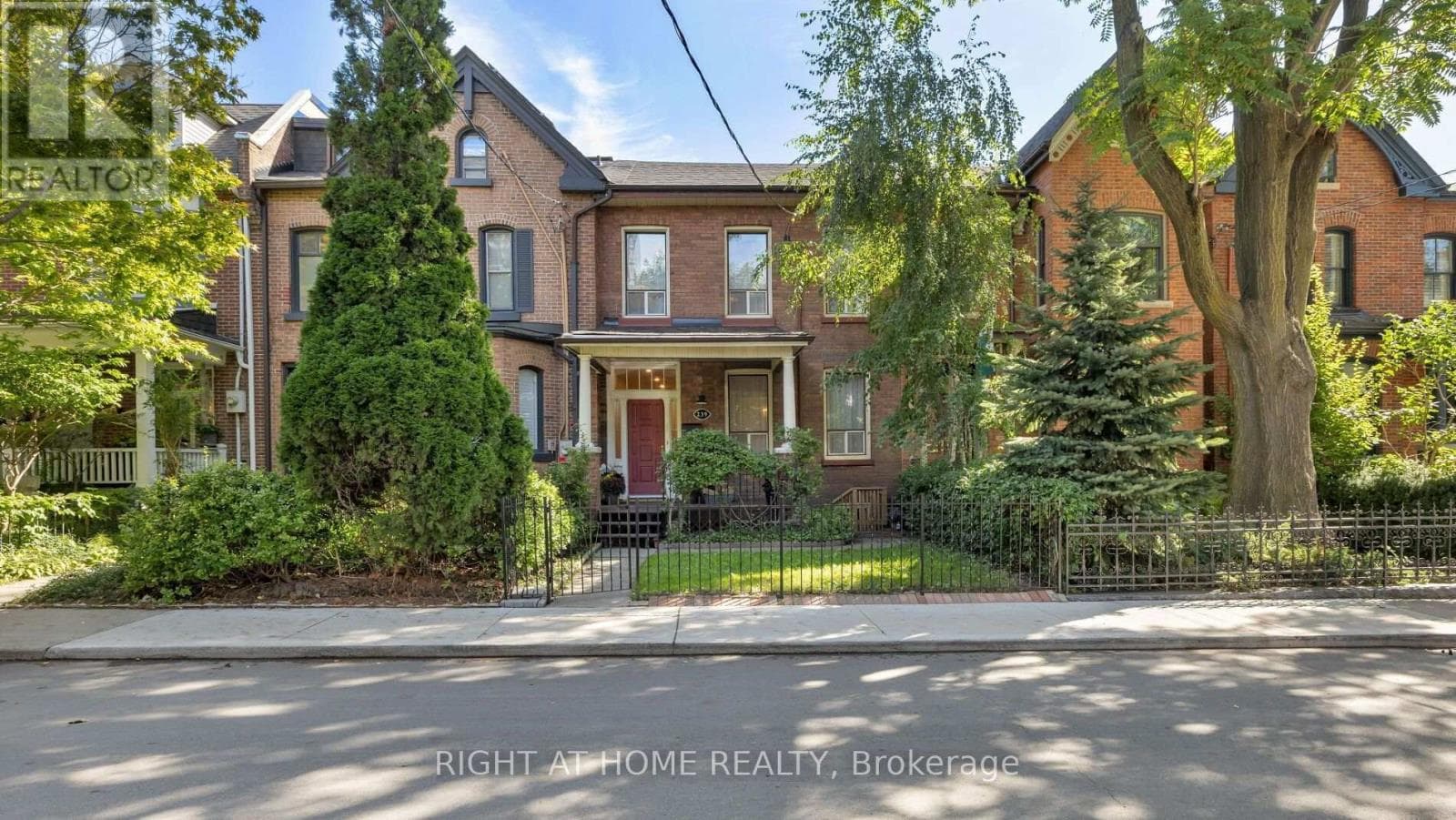 239 Seaton Street