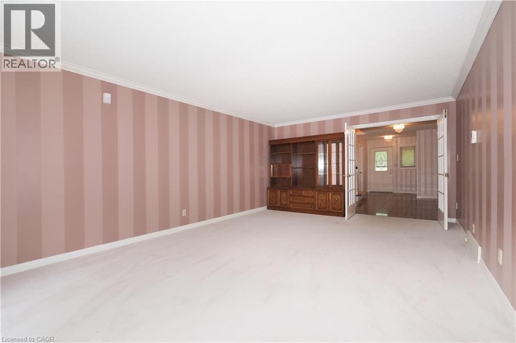 Single Family at 4- 405 GLASGOW Street, Kitchener, Ontario - Photo 8 - RE/MAX Garden City Realty