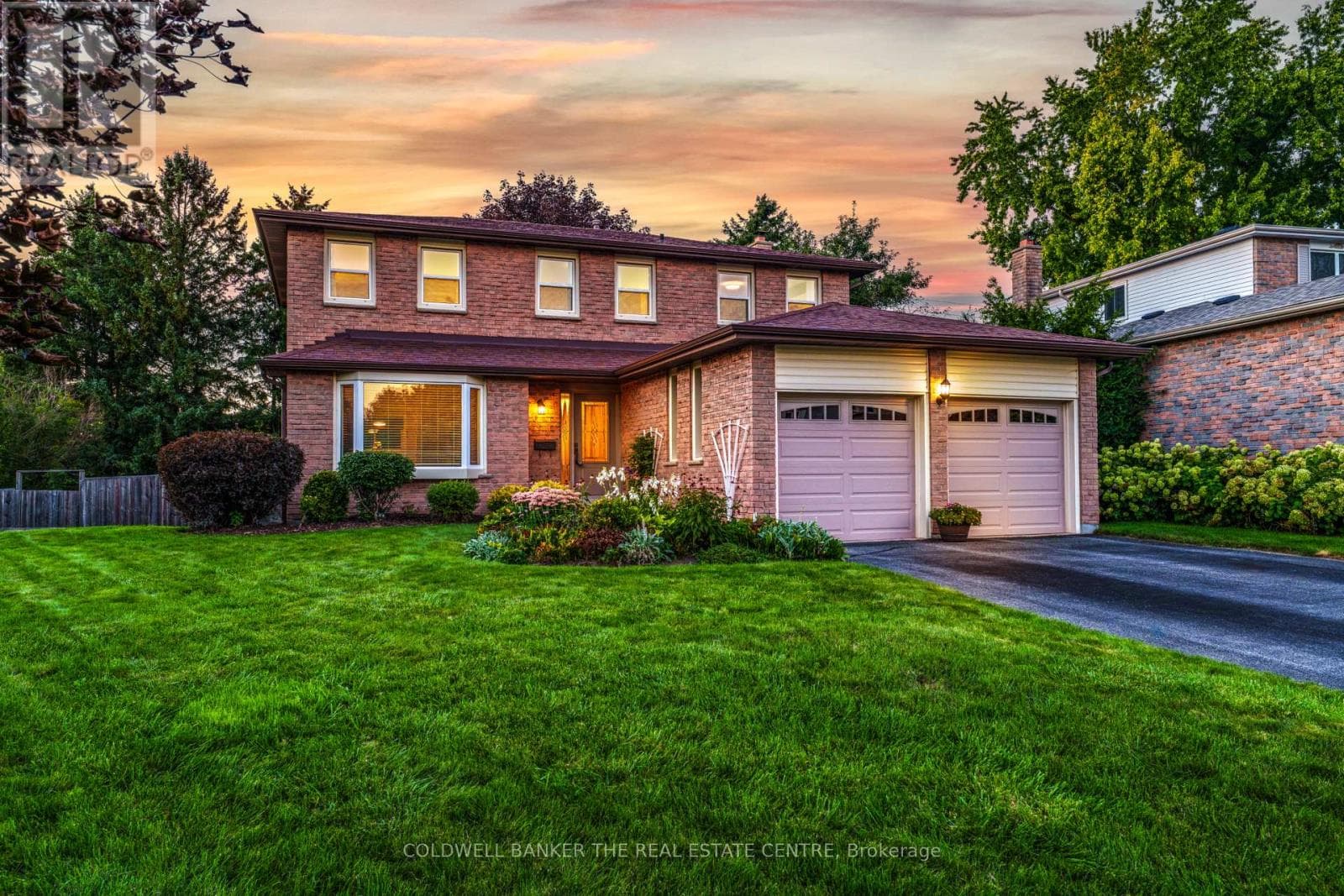 893 Arnold Crescent