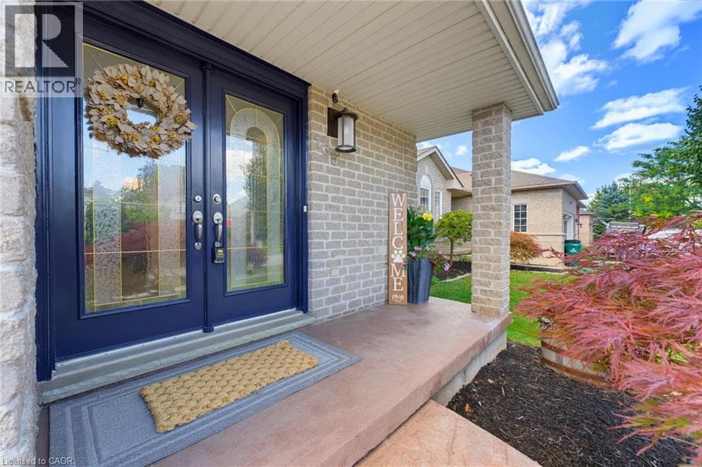 Single Family at 135 MCNICHOL Drive, Cambridge, Ontario - Photo 4 - RE/MAX Garden City Realty