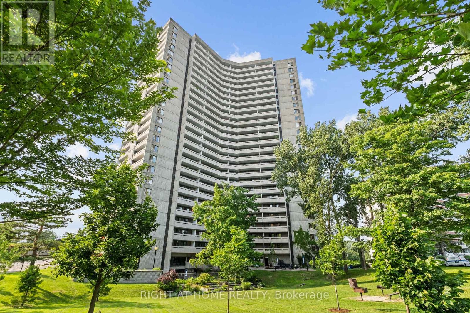 306- 1081 AMBLESIDE Drive