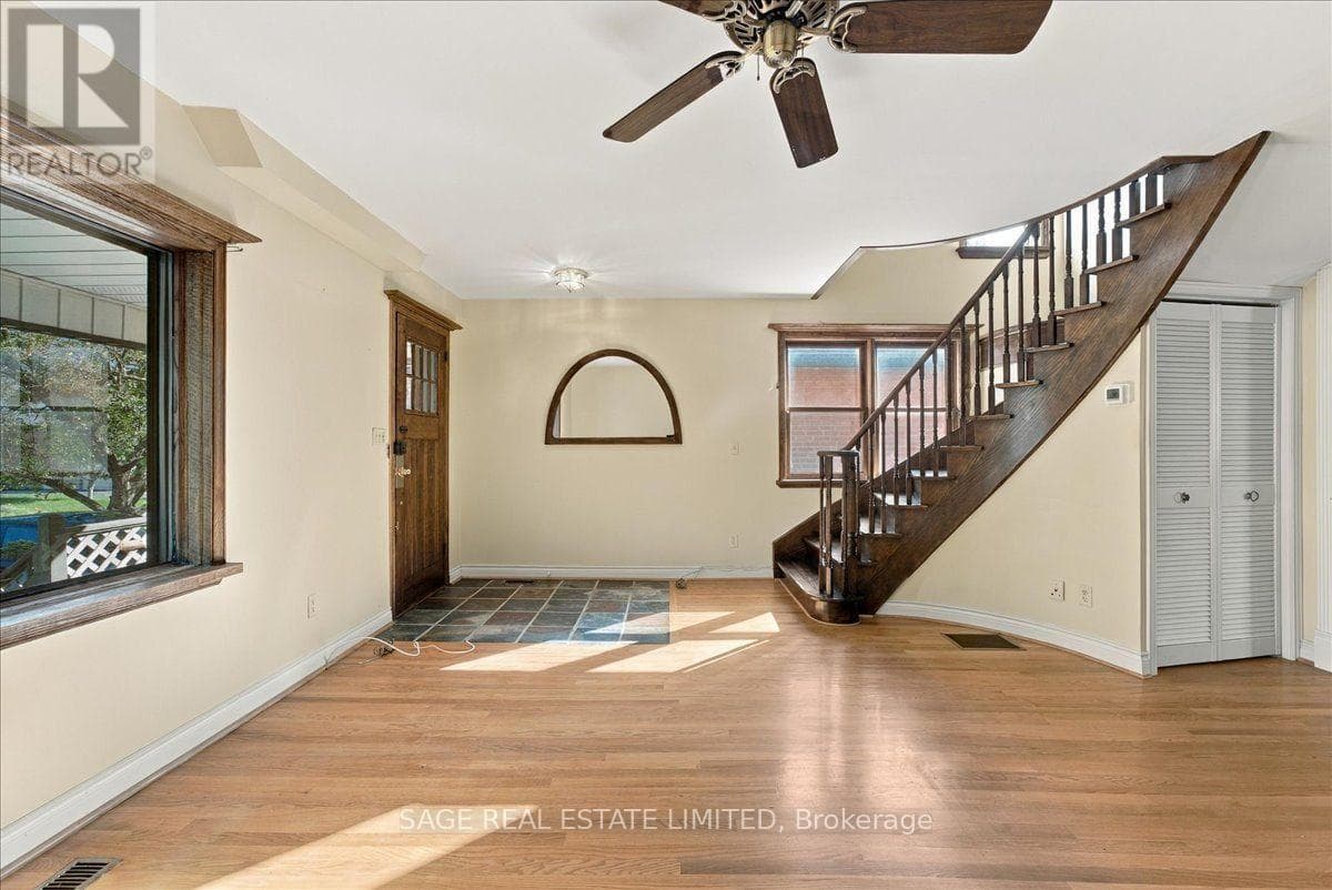 Single Family at 43 Orley Avenue, Toronto (Woodbine-Lumsden), Ontario - Photo 4 - RE/MAX Garden City Realty