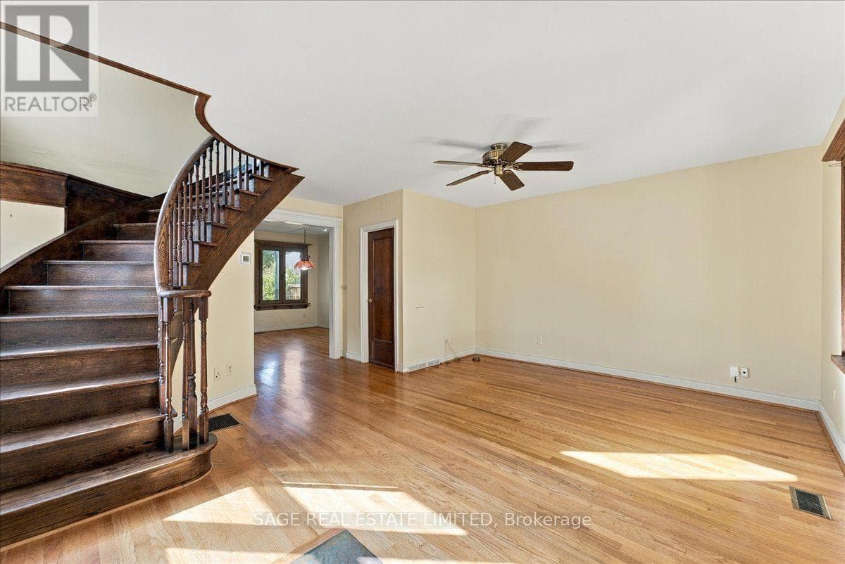 Single Family at 43 Orley Avenue, Toronto (Woodbine-Lumsden), Ontario - Photo 5 - RE/MAX Garden City Realty