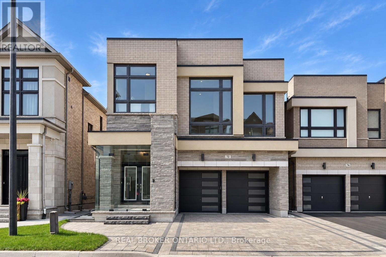 72 Brookfam Street