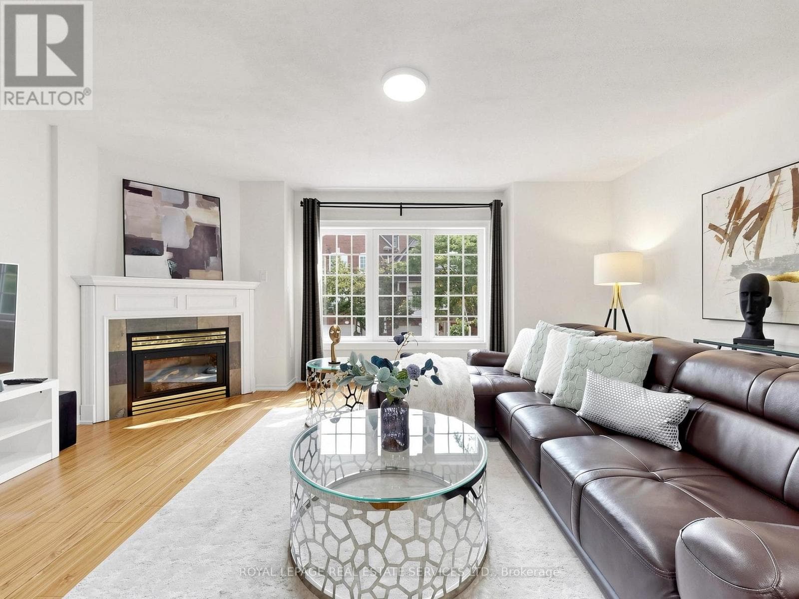 11- 1575 South Parade Court