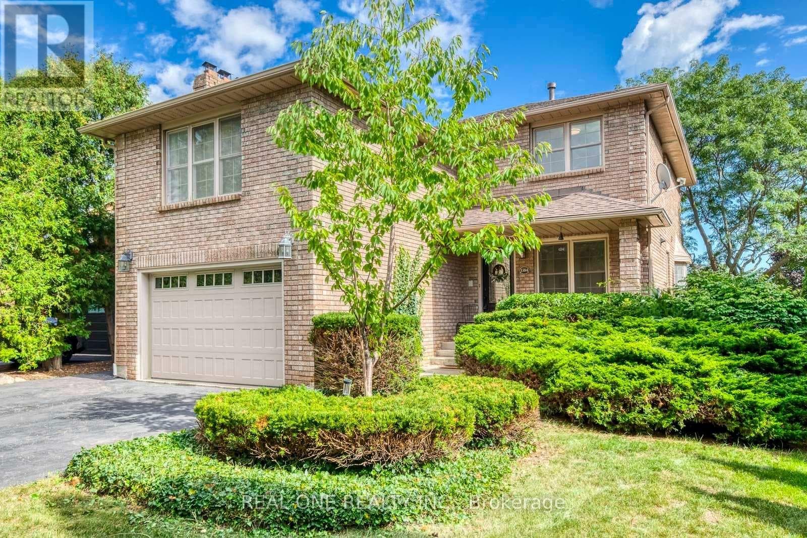 Single Family at 1384 Bramblewood Green, Oakville (GA Glen Abbey), Ontario - Photo 4 - RE/MAX Garden City Realty