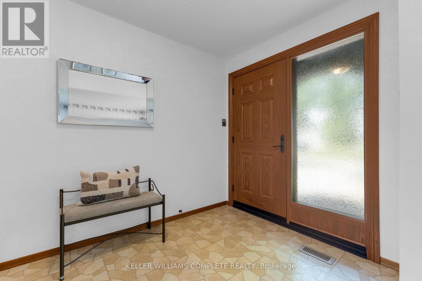 Single Family at 2134 CARTIER Crescent, Burlington (Brant Hills), Ontario - Photo 4 - RE/MAX Garden City Realty