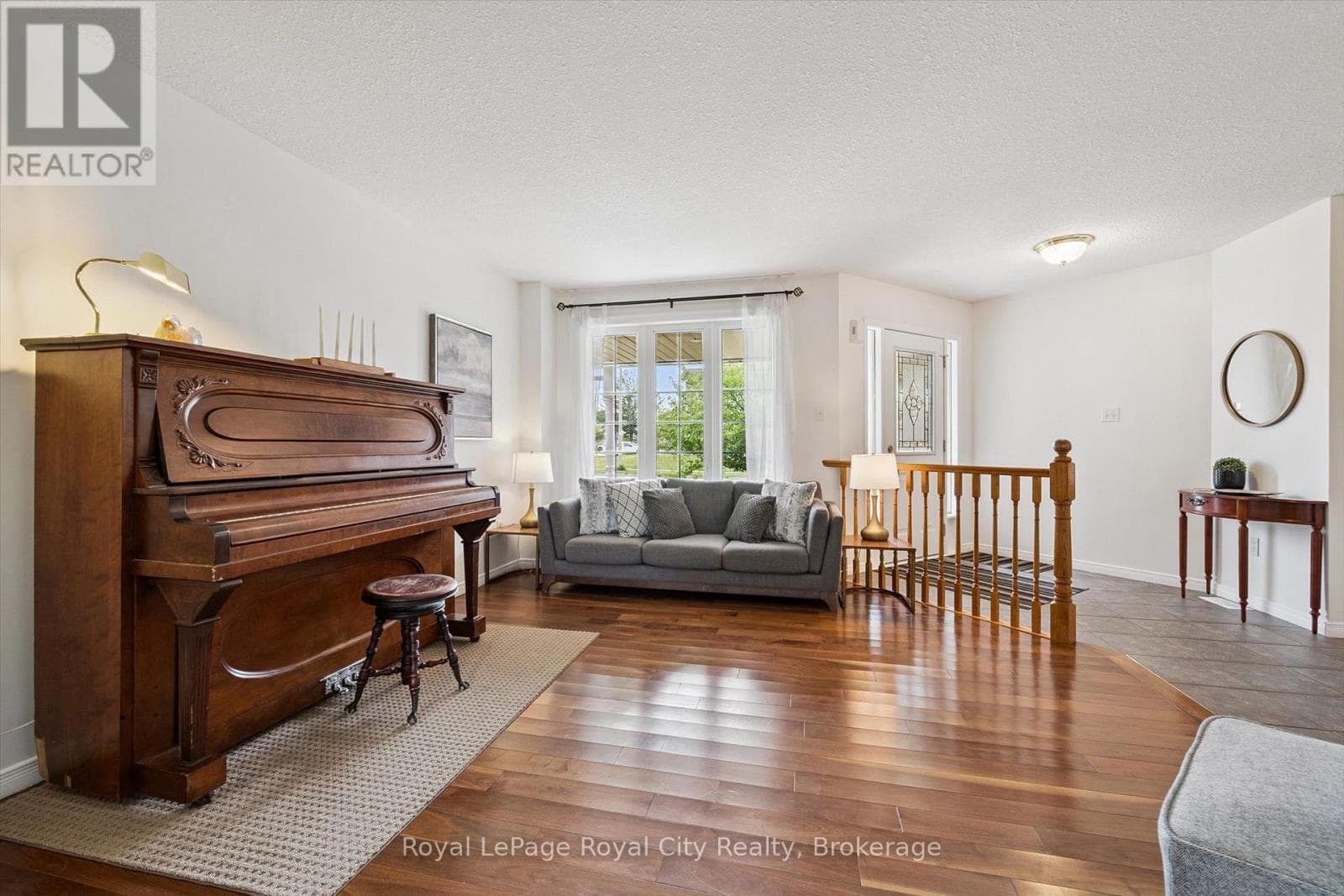 Single Family at 3 Munroe Crescent, Guelph (Clairfields/Hanlon Business Park), Ontario - Photo 6 - RE/MAX Garden City Realty