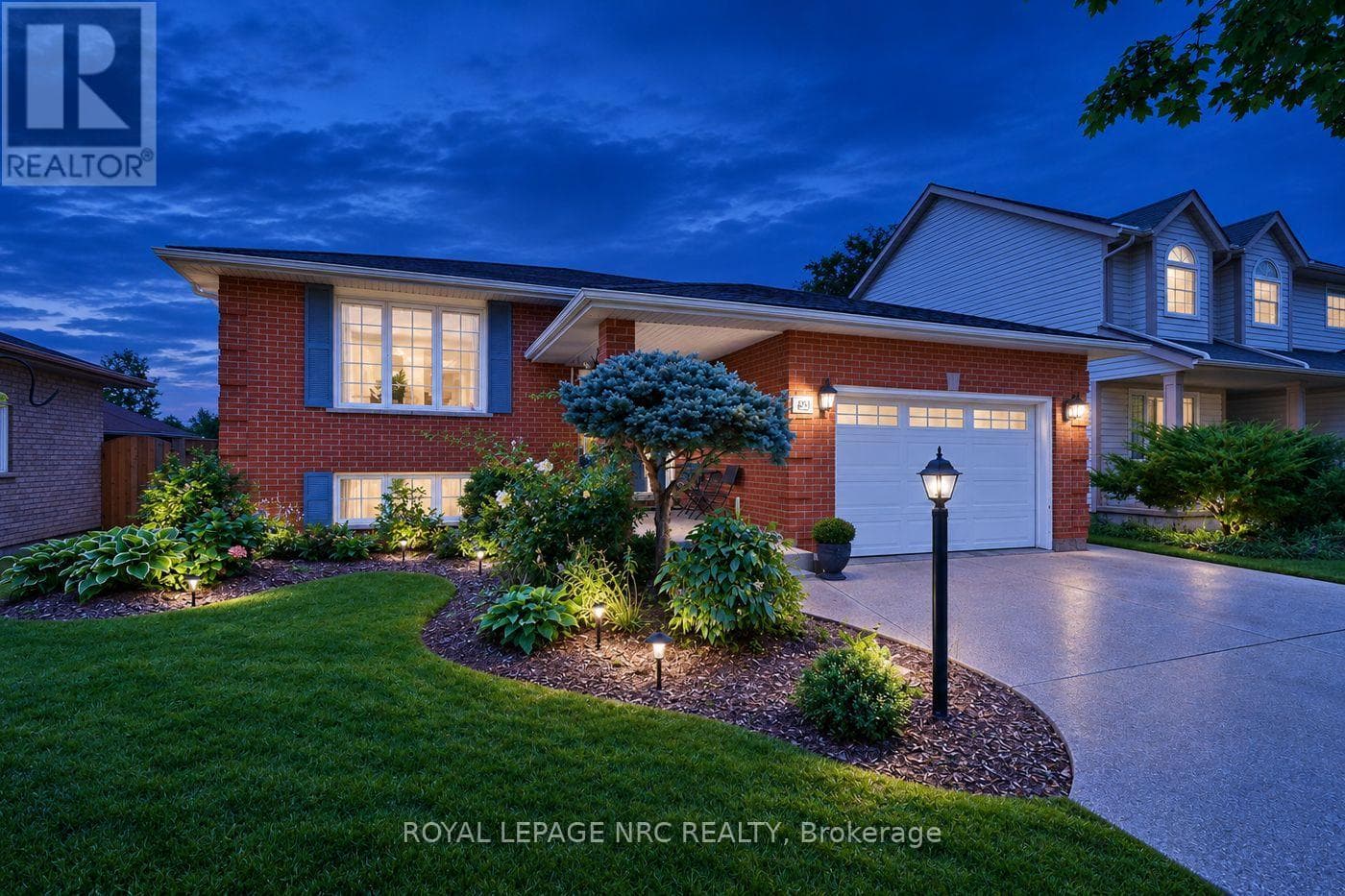 39 West Farmington Drive