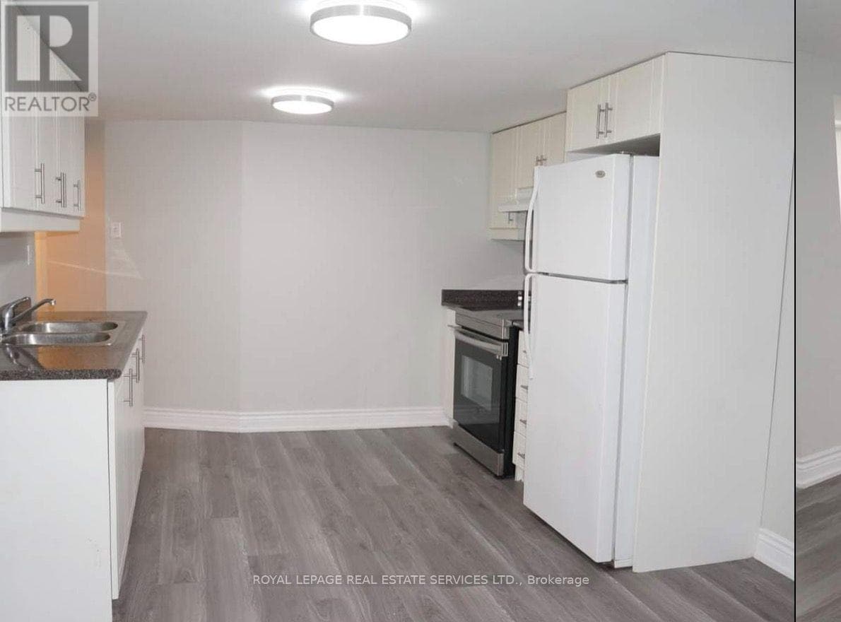 Single Family at Lower- 959 Oklahoma Drive, Pickering (West Shore), Ontario - Photo 2 - RE/MAX Garden City Realty