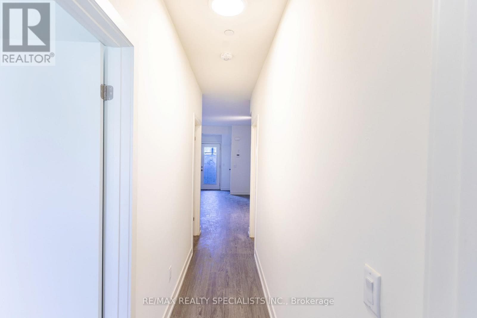 Single Family at 106A- 16 MELBOURNE Avenue, St. Catharines (E. Chester), Ontario - Photo 10 - RE/MAX Garden City Realty