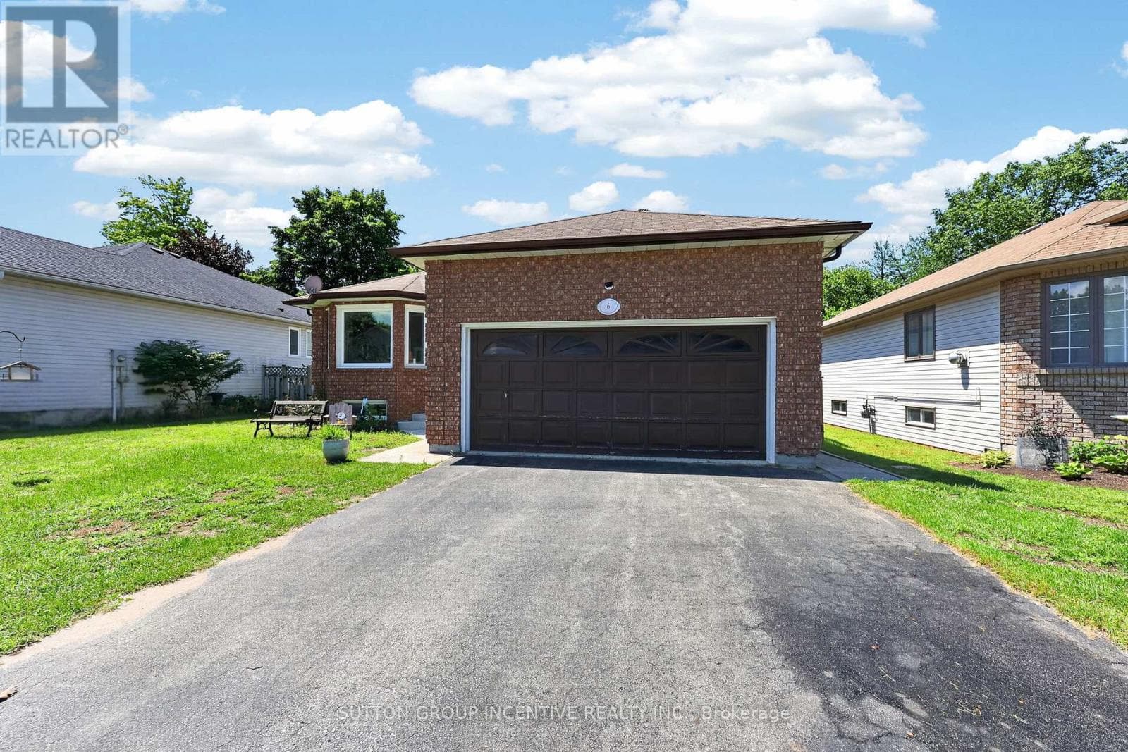 Single Family at 6 Riverdale Drive, Wasaga Beach, Ontario - Photo 2 - RE/MAX Garden City Realty