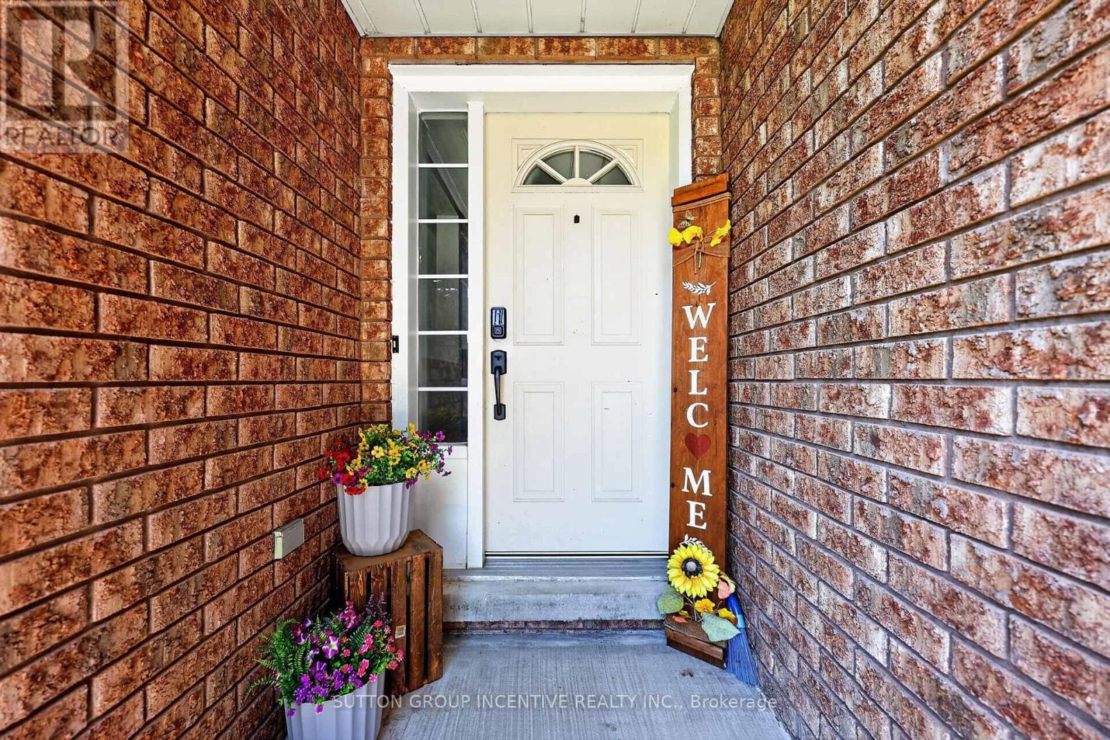 Single Family at 6 Riverdale Drive, Wasaga Beach, Ontario - Photo 4 - RE/MAX Garden City Realty