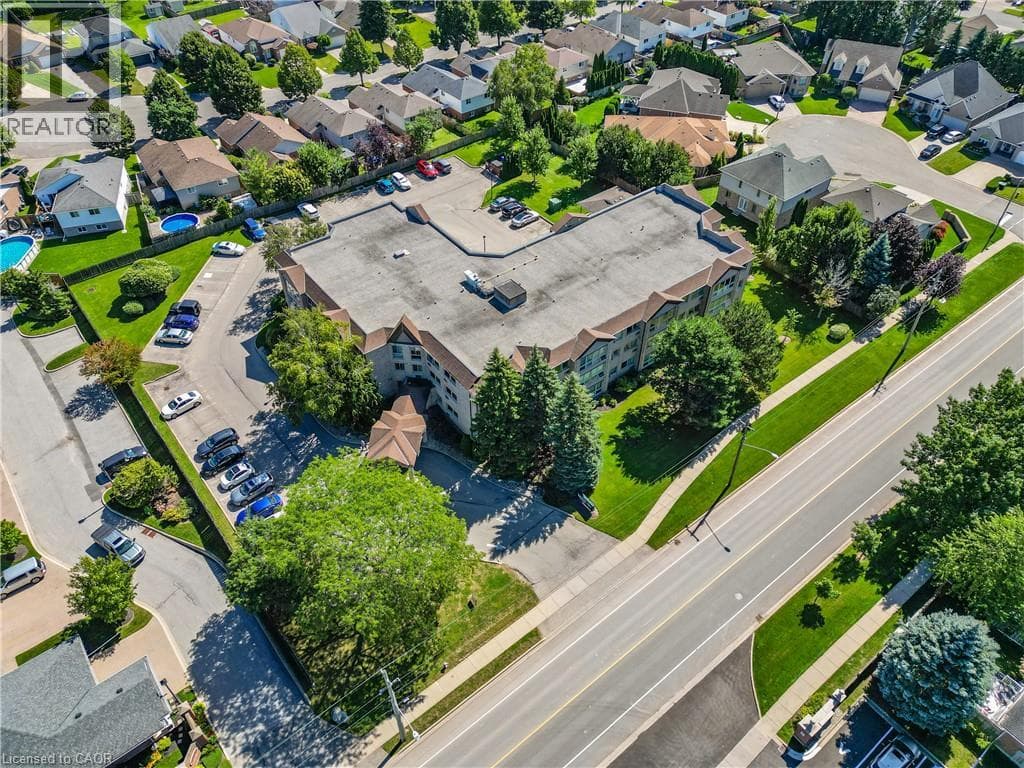 Single Family at 108- 3364 MONTROSE Road, Niagara Falls, Ontario - Photo 2 - RE/MAX Garden City Realty