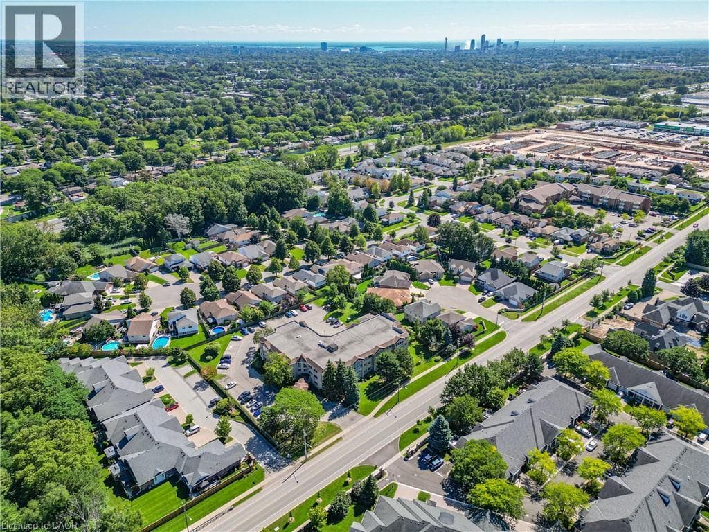 Single Family at 108- 3364 MONTROSE Road, Niagara Falls, Ontario - Photo 3 - RE/MAX Garden City Realty