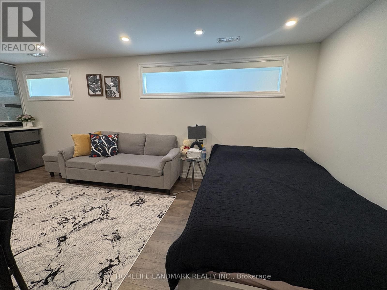 Single Family at 345 Palmer Avenue, Richmond Hill (Harding), Ontario - Photo 4 - RE/MAX Garden City Realty