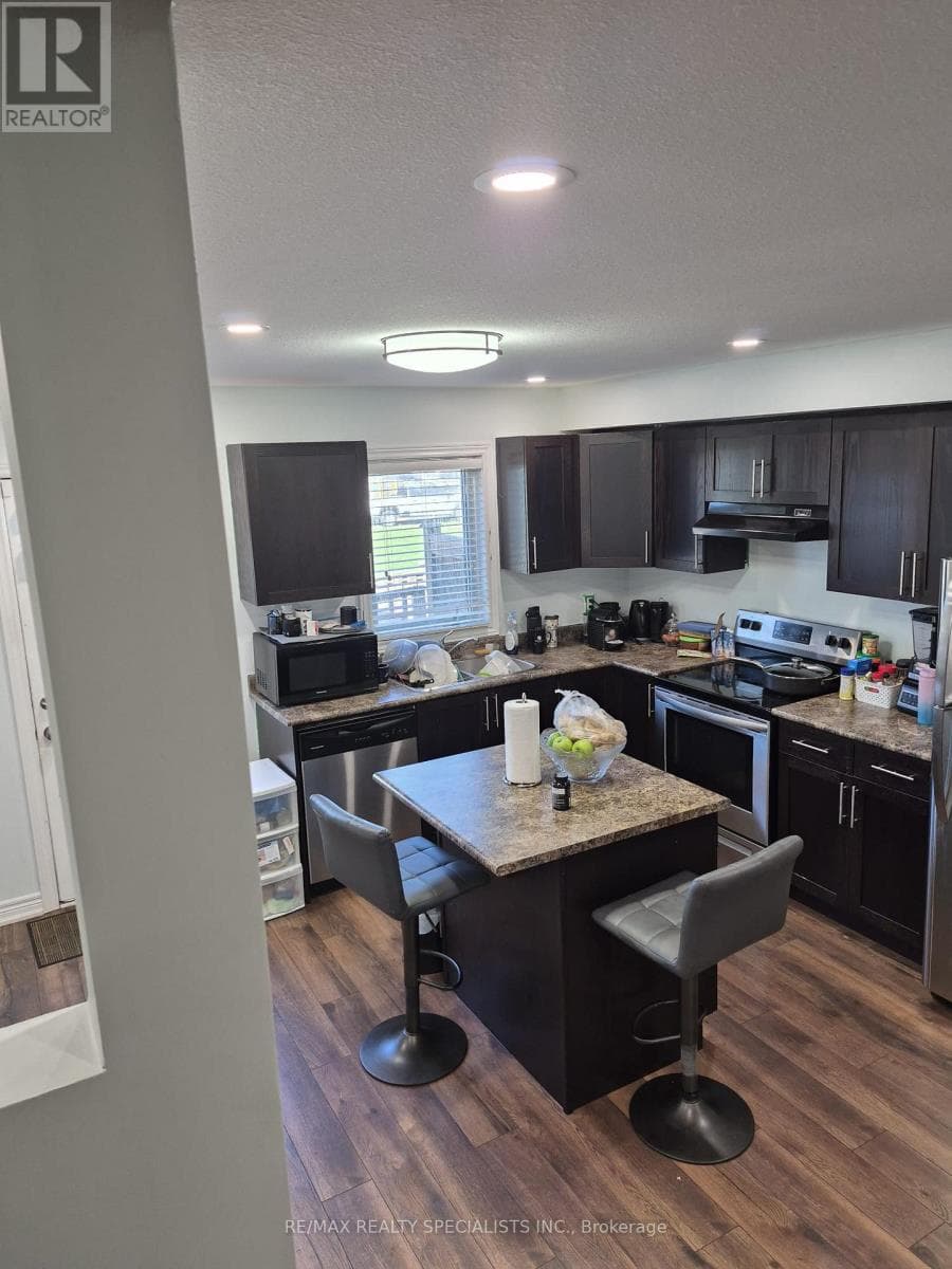 Single Family at 4- 7768 Ascot Circle, Niagara Falls (Ascot), Ontario - Photo 10 - RE/MAX Garden City Realty
