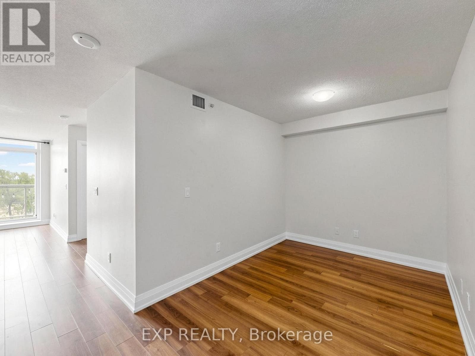 Single Family at 415- 3520 Danforth Avenue, Toronto (Oakridge), Ontario - Photo 7 - RE/MAX Garden City Realty