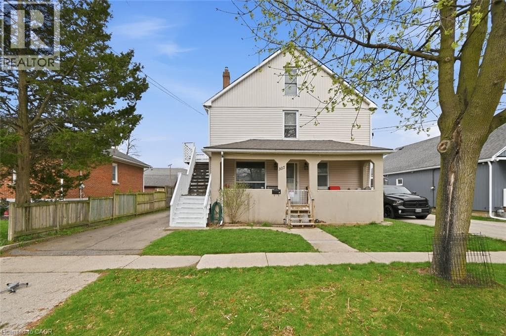 Multi-family at 307 WALLACE Avenue, Welland, Ontario - Photo 8 - RE/MAX Garden City Realty