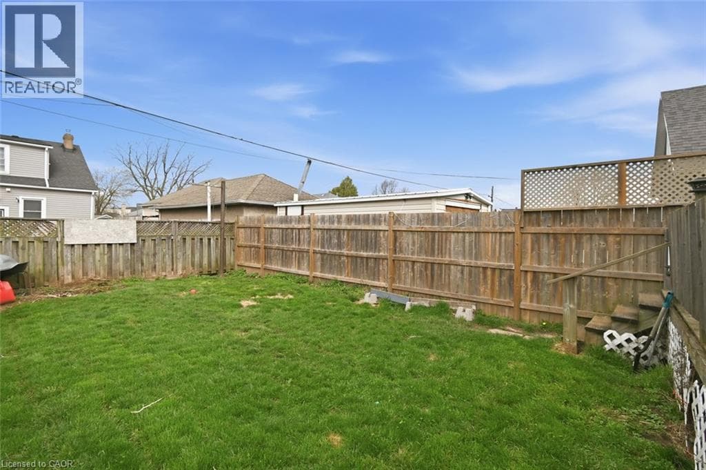 Multi-family at 307 WALLACE Avenue, Welland, Ontario - Photo 7 - RE/MAX Garden City Realty