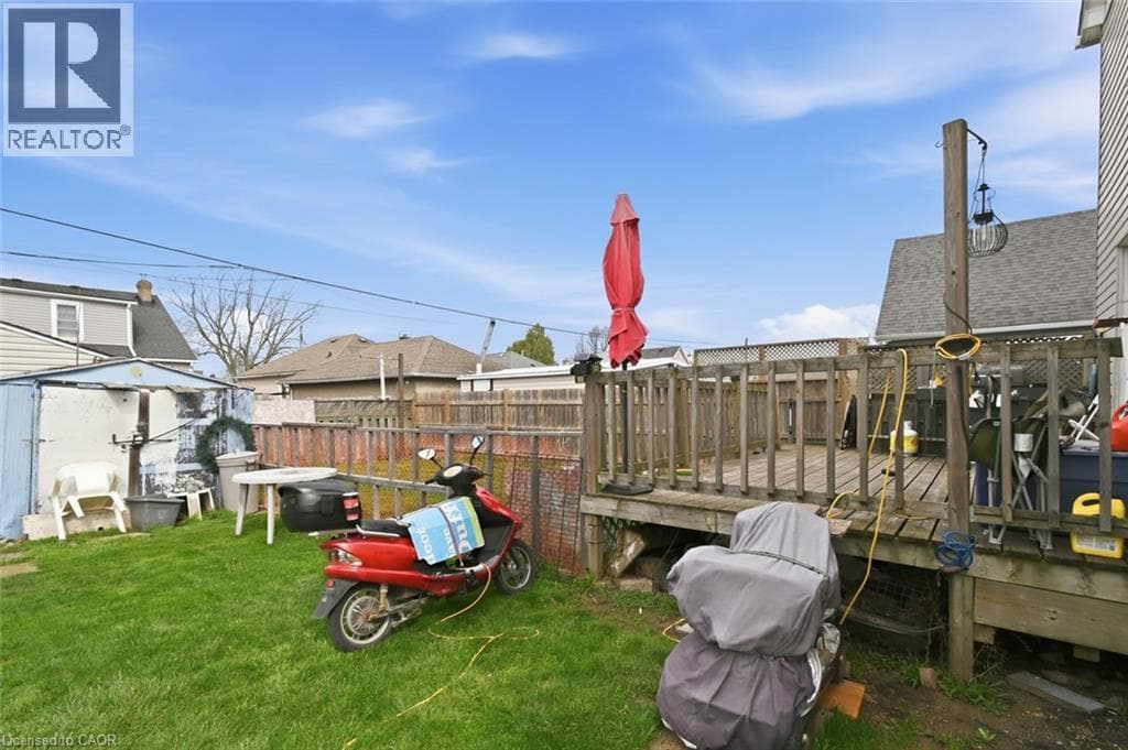 Multi-family at 307 WALLACE Avenue, Welland, Ontario - Photo 6 - RE/MAX Garden City Realty