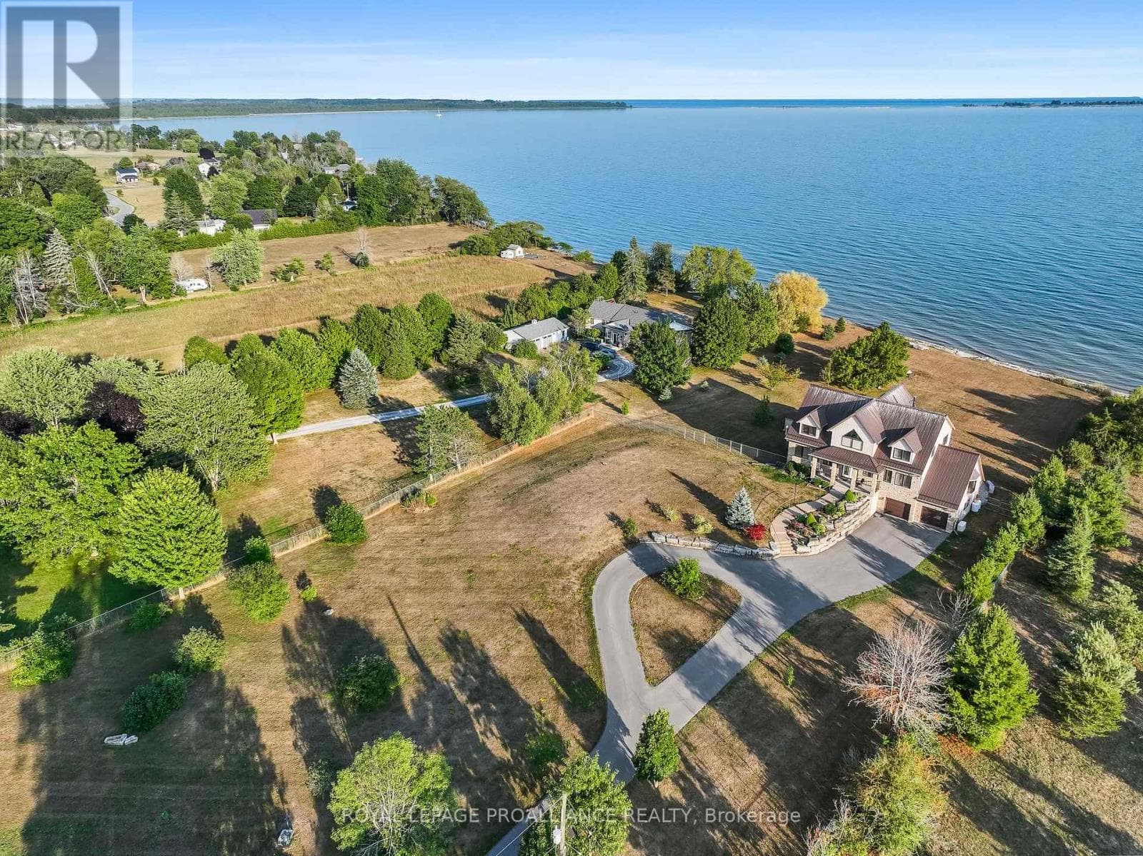 263 Lakeshore Road