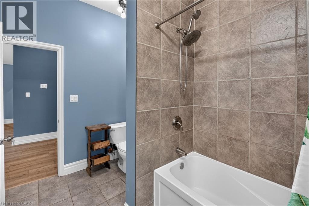 Single Family at 82822 OLD RIVER Road, Wainfleet, Ontario - Photo 8 - RE/MAX Garden City Realty