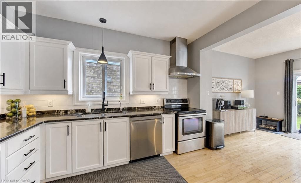 Single Family at 231 STEEPLERIDGE Street, Kitchener, Ontario - Photo 6 - RE/MAX Garden City Realty