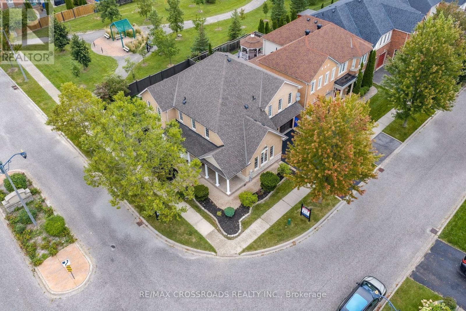 Single Family at 28 O'shea Crescent, Ajax (Northwest Ajax), Ontario - Photo 3 - RE/MAX Garden City Realty