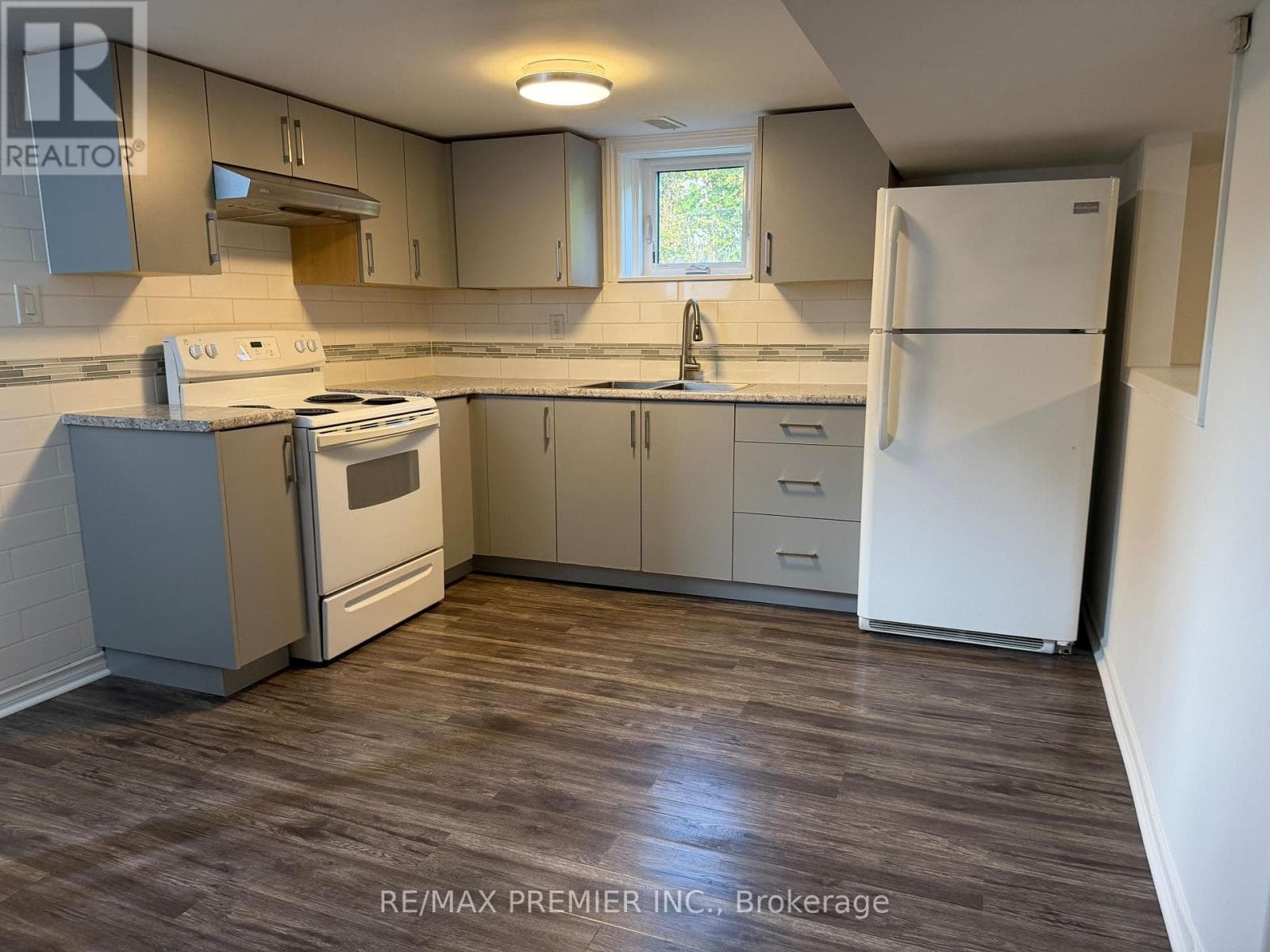Single Family at BSMT- 404 Rustic Road, Toronto (Maple Leaf), Ontario - Photo 2 - RE/MAX Garden City Realty