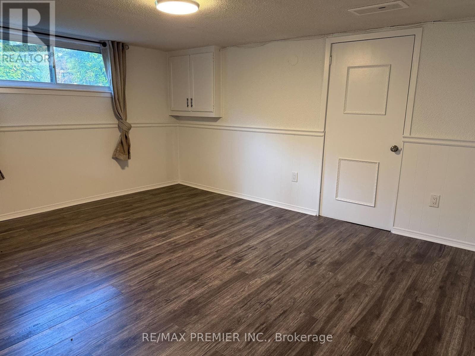 Single Family at BSMT- 404 Rustic Road, Toronto (Maple Leaf), Ontario - Photo 3 - RE/MAX Garden City Realty