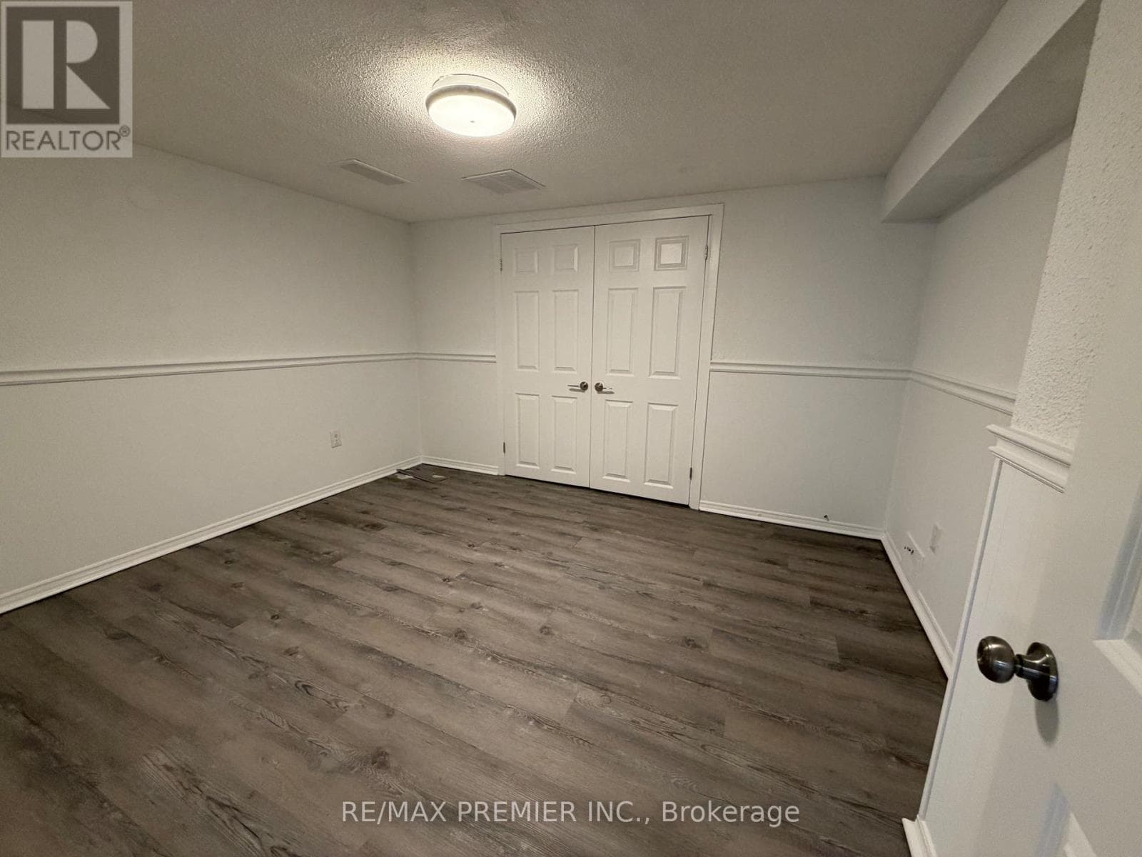 Single Family at BSMT- 404 Rustic Road, Toronto (Maple Leaf), Ontario - Photo 5 - RE/MAX Garden City Realty