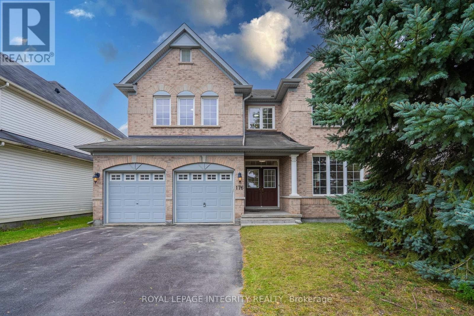 176 WINDANCE Crescent